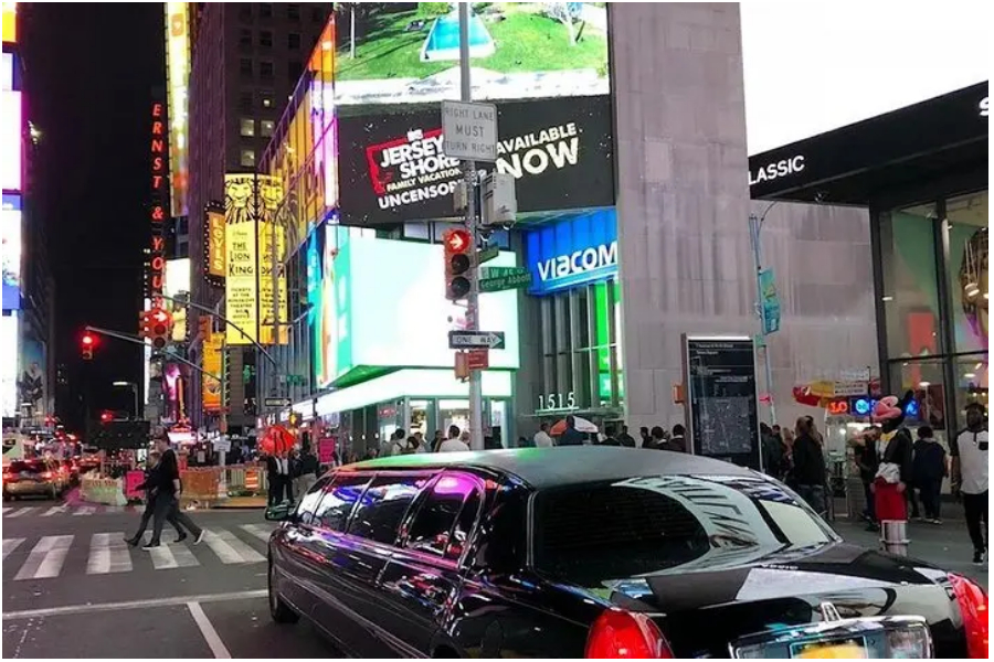 Luxury Sightseeing Tours via Limousine service in NYC